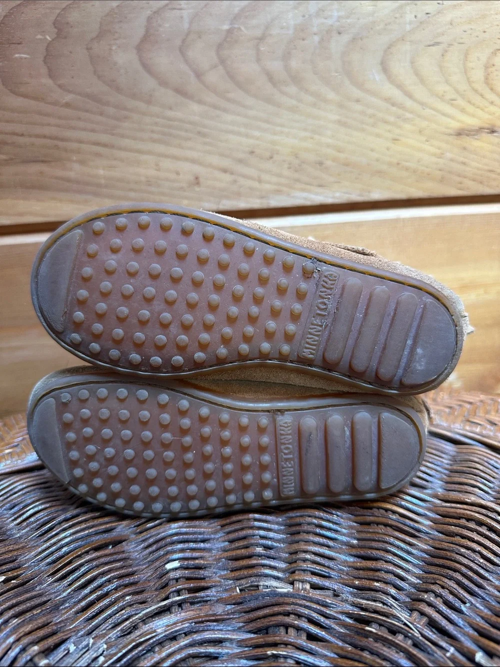 Minnetonka leather side zip moccasin fringe rigid sole size 11